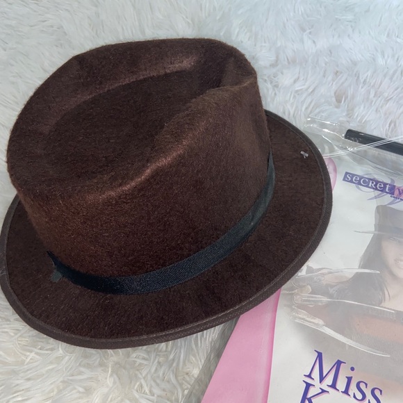 Female Freddy Krueger Costume - Picture 5 of 8